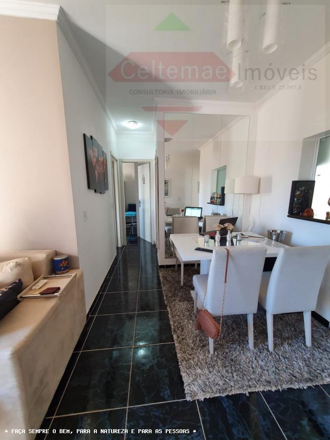 Apartamento à venda com 2 quartos, 57m² - Foto 13