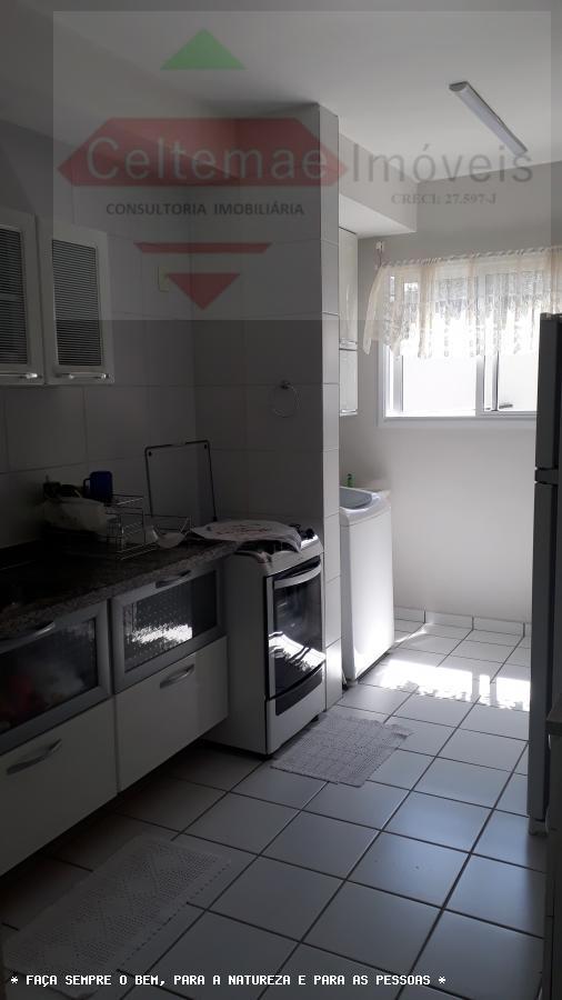 Apartamento à venda com 2 quartos, 75m² - Foto 15