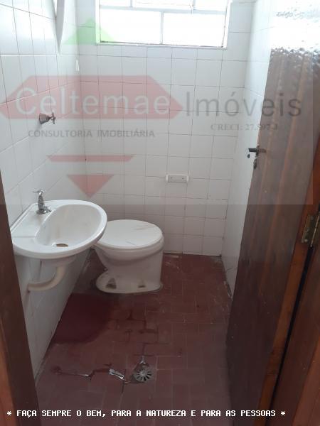 Casa à venda com 4 quartos, 130m² - Foto 25