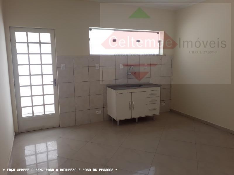 Casa à venda com 4 quartos, 130m² - Foto 16