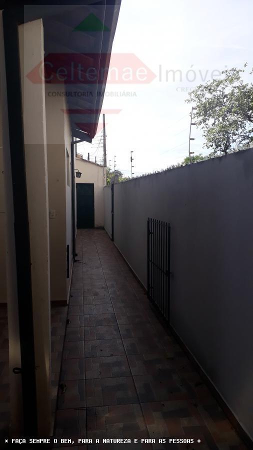 Sobrado à venda com 3 quartos, 300m² - Foto 24