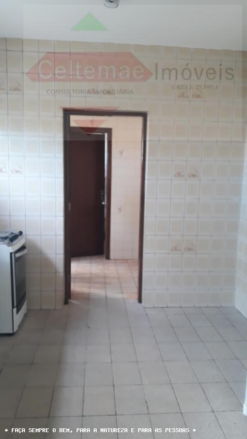 Sobrado à venda com 3 quartos, 300m² - Foto 27