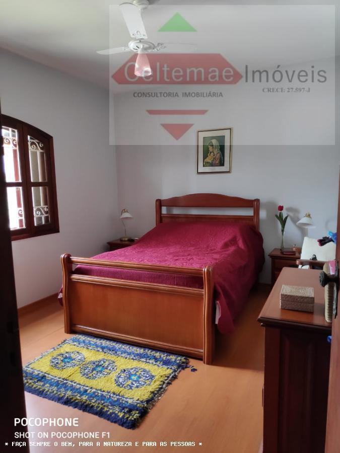 Casa de Condomínio à venda com 3 quartos, 250m² - Foto 10