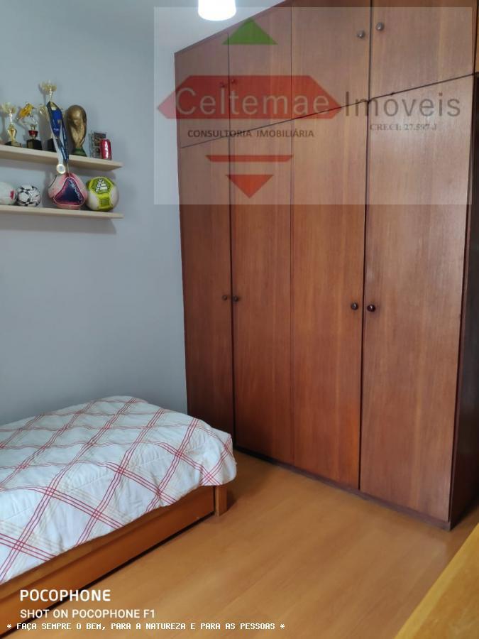 Casa de Condomínio à venda com 3 quartos, 250m² - Foto 16