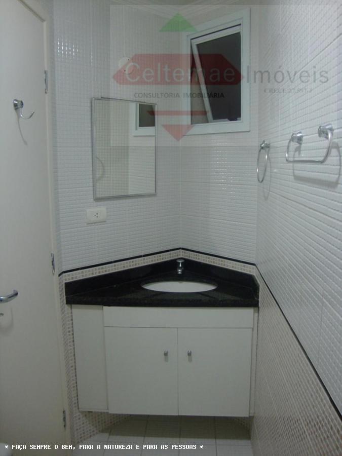 Apartamento à venda com 2 quartos, 67m² - Foto 8