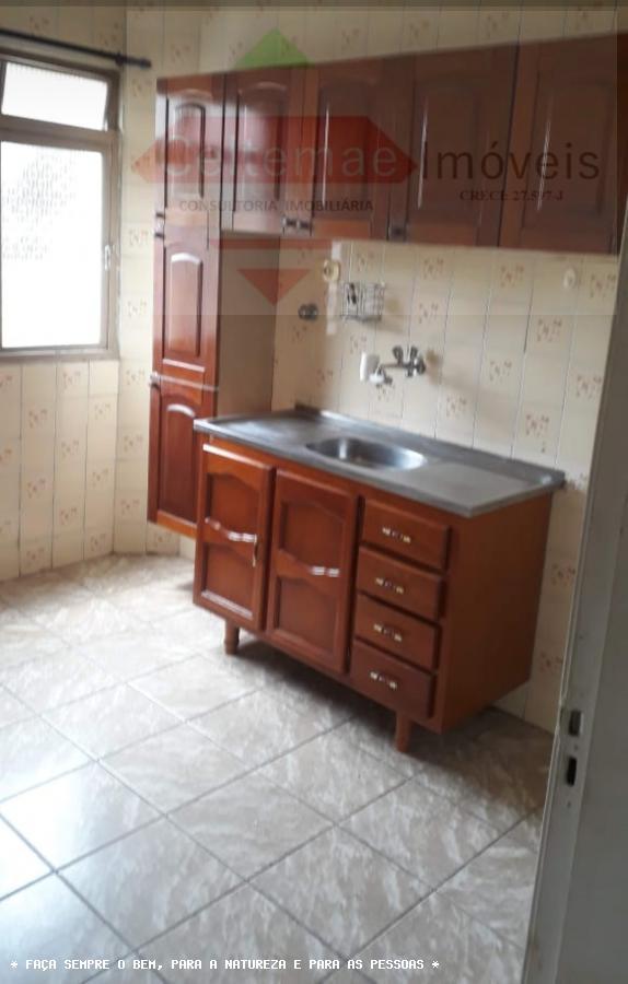 Apartamento à venda com 2 quartos, 69m² - Foto 3