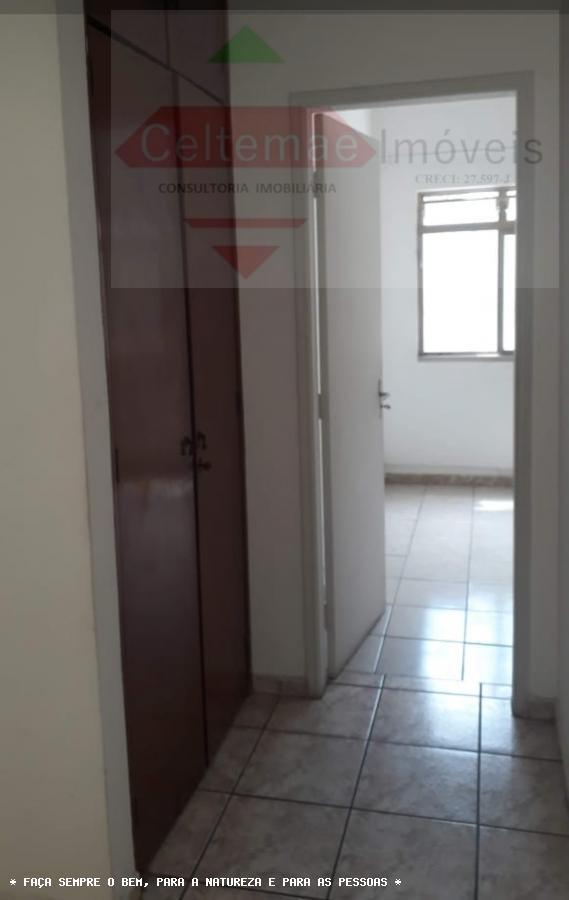 Apartamento à venda com 2 quartos, 69m² - Foto 6