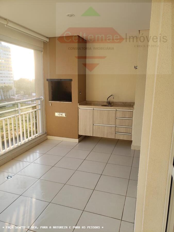 Apartamento à venda com 3 quartos, 176m² - Foto 2