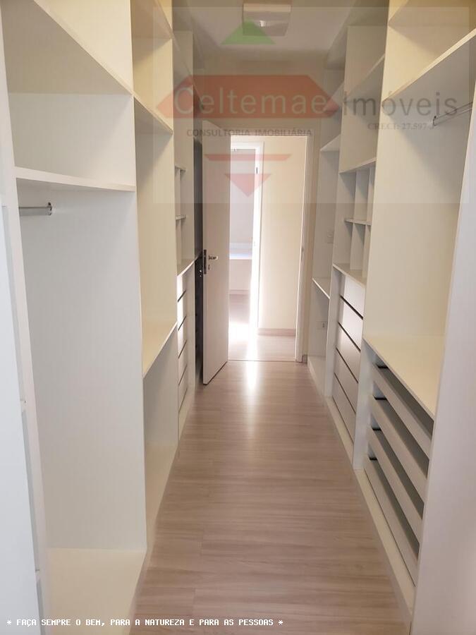 Apartamento à venda com 3 quartos, 176m² - Foto 8