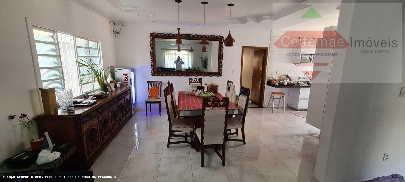 Casa à venda com 6 quartos, 426m² - Foto 17