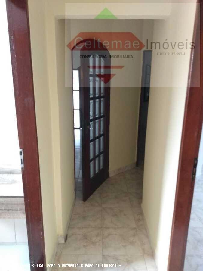 Casa à venda com 4 quartos, 180m² - Foto 5