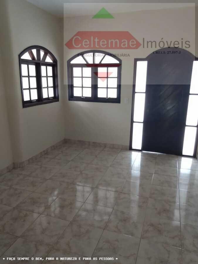 Casa à venda com 4 quartos, 180m² - Foto 4