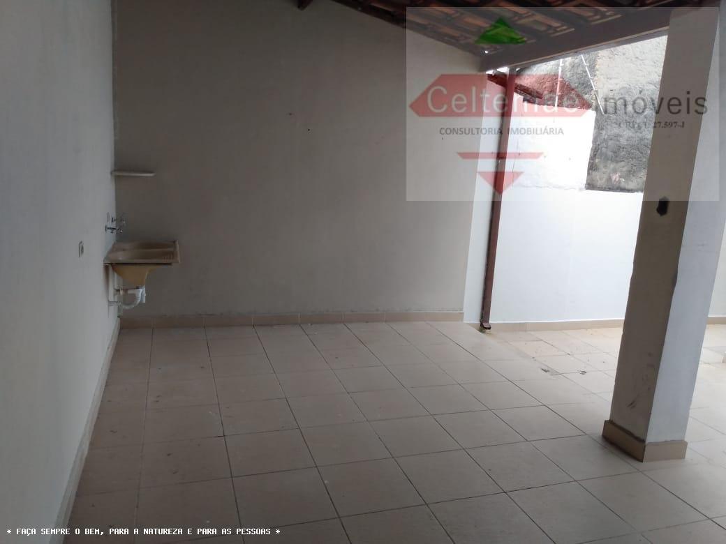 Casa à venda com 4 quartos, 180m² - Foto 16