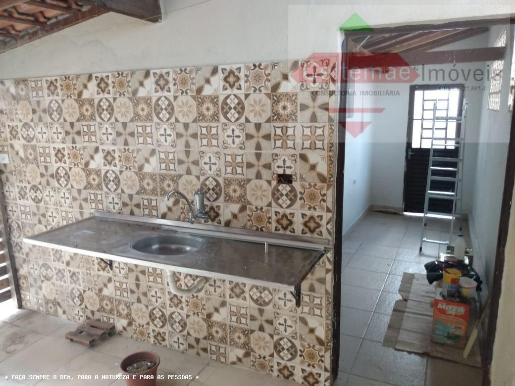 Casa à venda com 4 quartos, 180m² - Foto 19