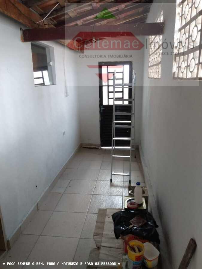 Casa à venda com 4 quartos, 180m² - Foto 21