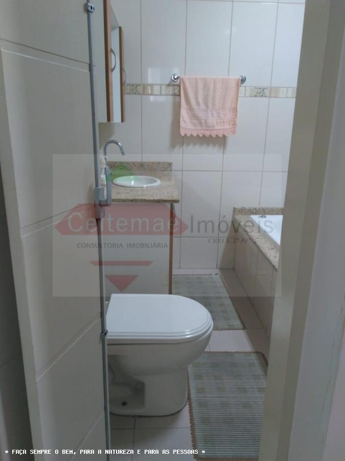 Casa à venda com 3 quartos, 320m² - Foto 21