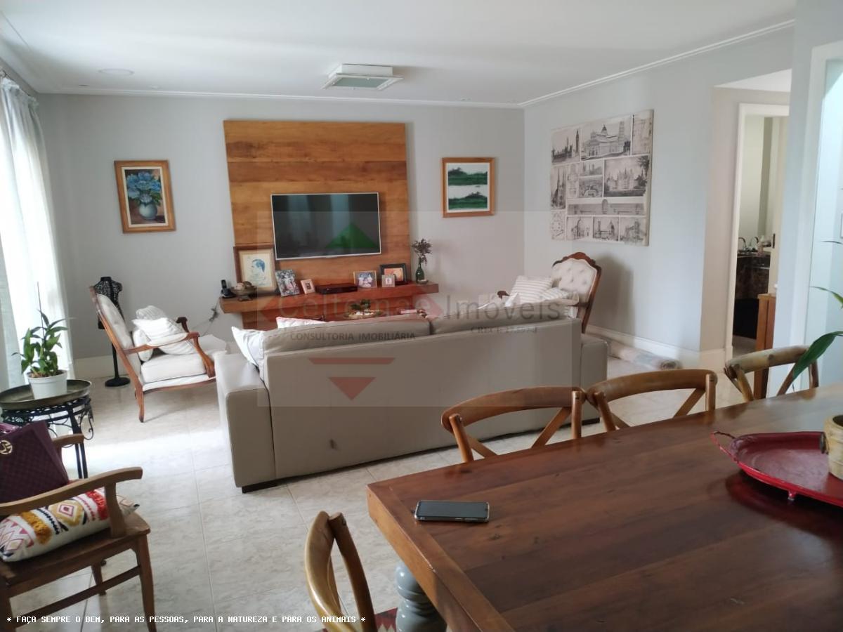 Apartamento à venda com 3 quartos, 157m² - Foto 3