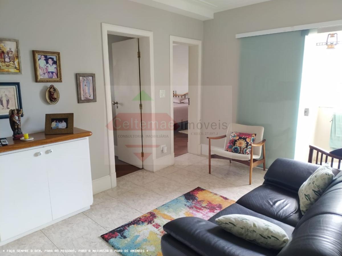 Apartamento à venda com 3 quartos, 157m² - Foto 7