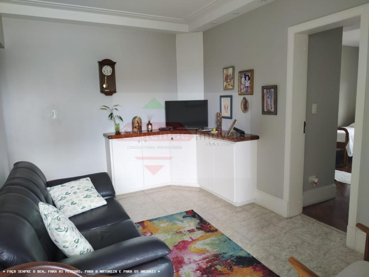 Apartamento à venda com 3 quartos, 157m² - Foto 8