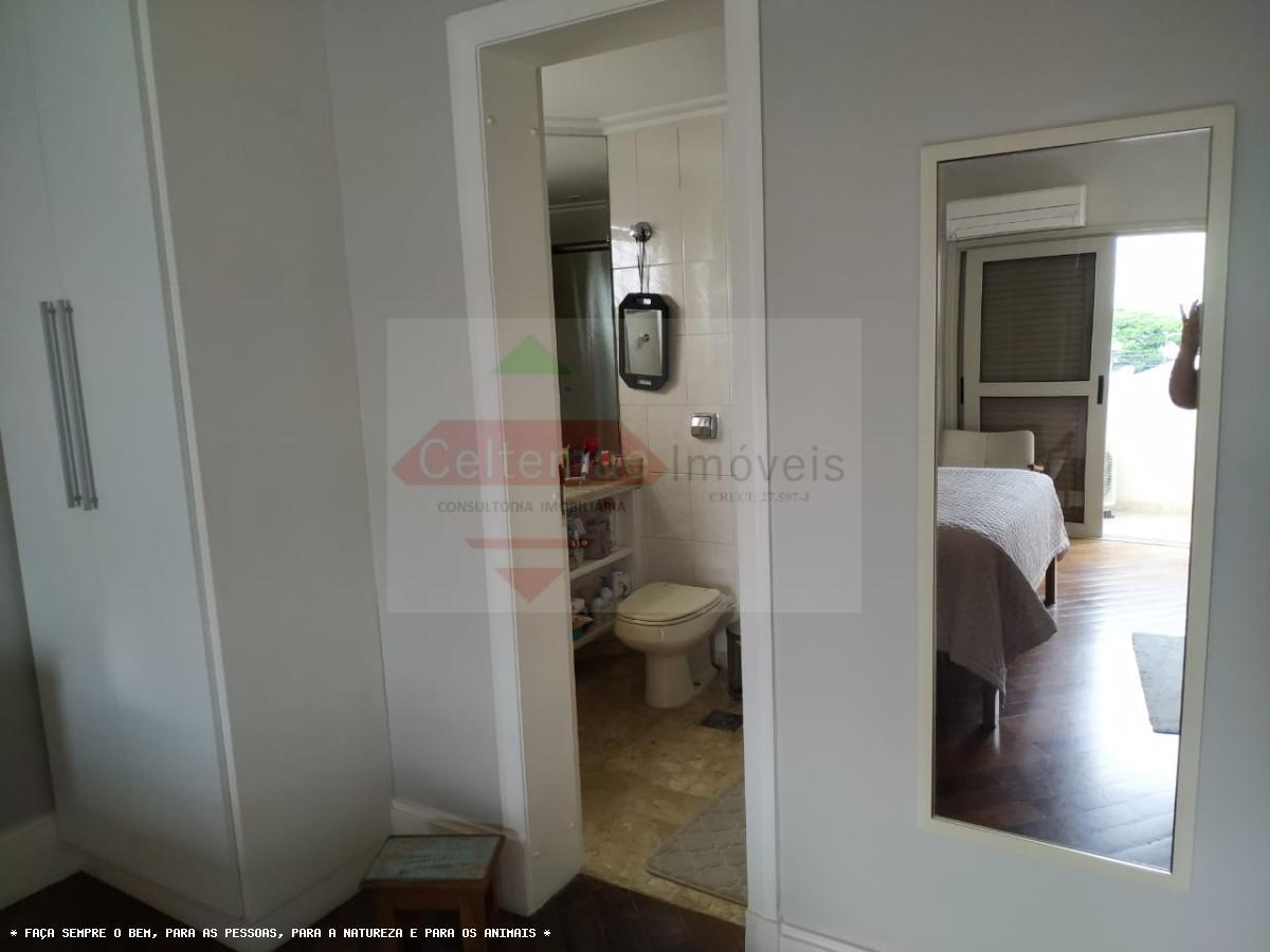 Apartamento à venda com 3 quartos, 157m² - Foto 13