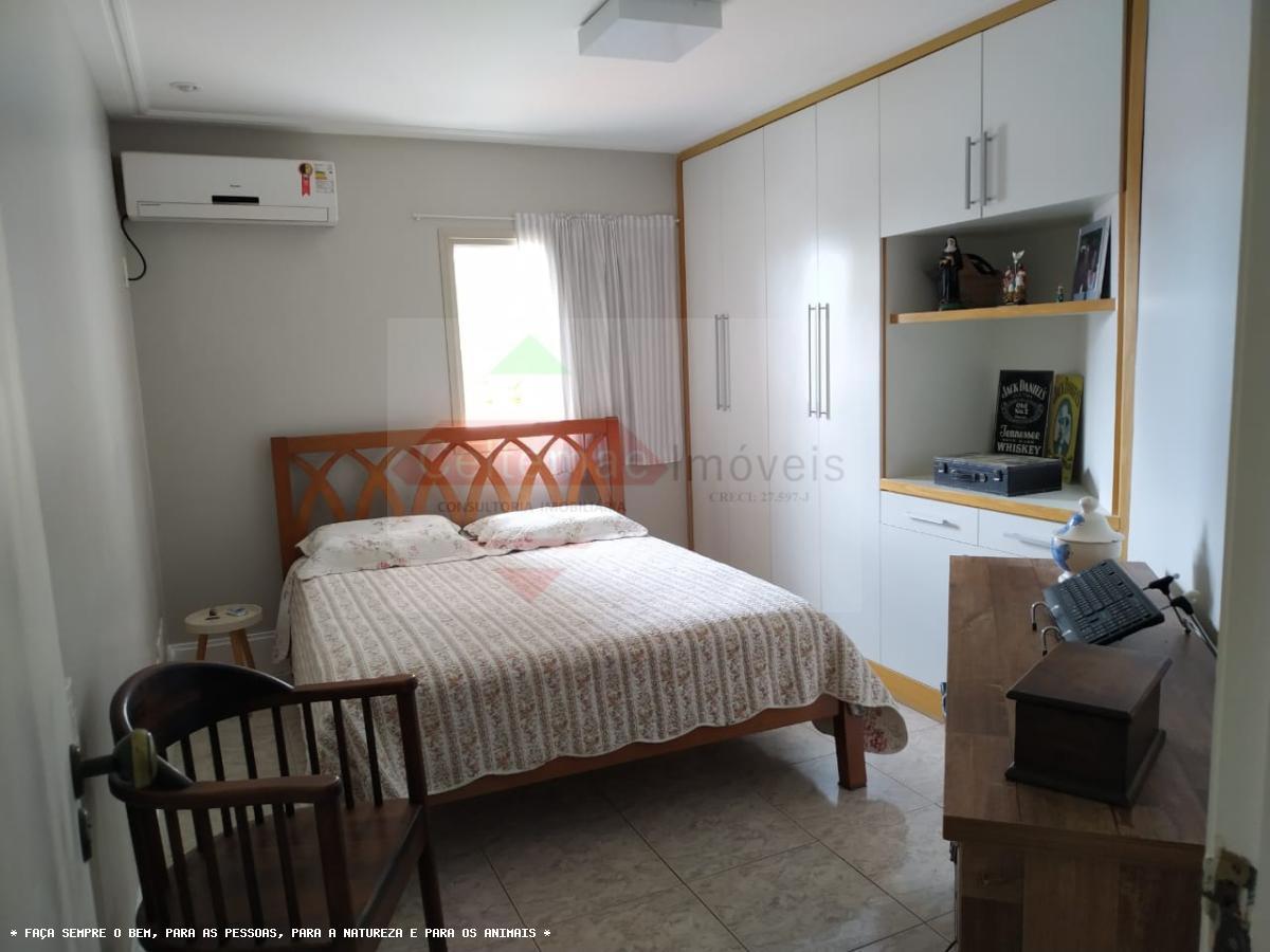 Apartamento à venda com 3 quartos, 157m² - Foto 14