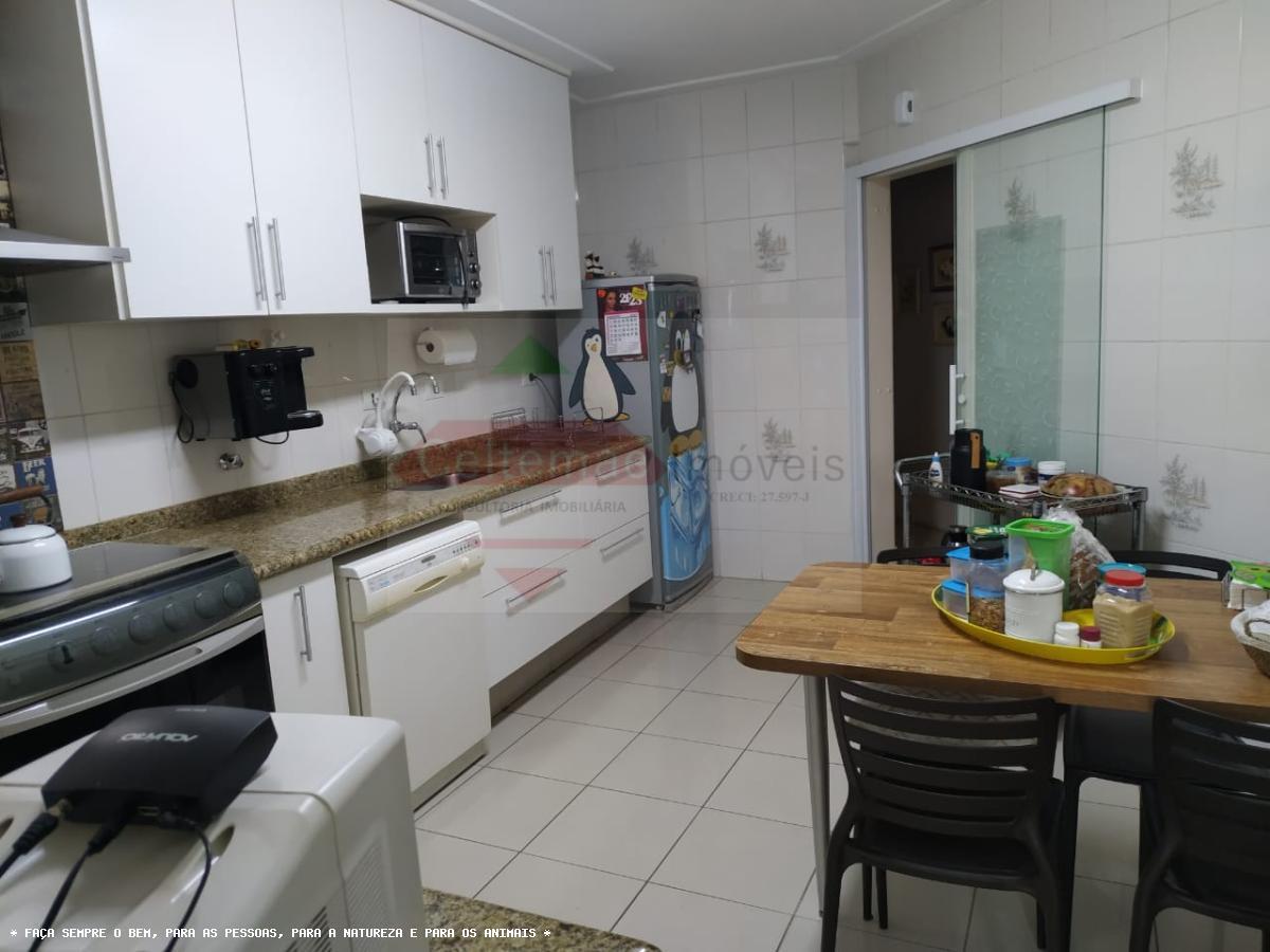 Apartamento à venda com 3 quartos, 157m² - Foto 16