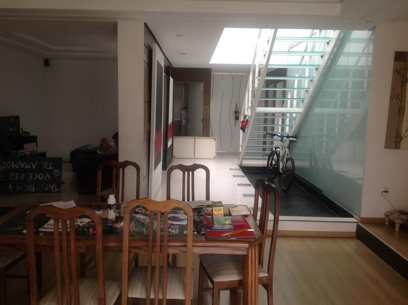 Sobrado à venda com 4 quartos, 514m² - Foto 2