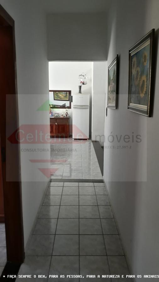 Casa à venda com 5 quartos, 310m² - Foto 13