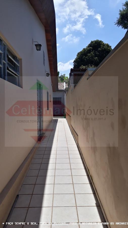 Casa à venda com 5 quartos, 310m² - Foto 23