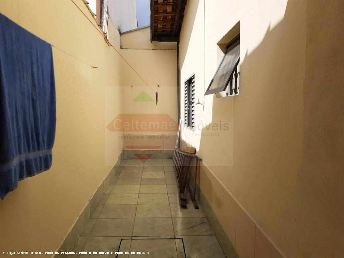 Casa à venda com 3 quartos, 78m² - Foto 17