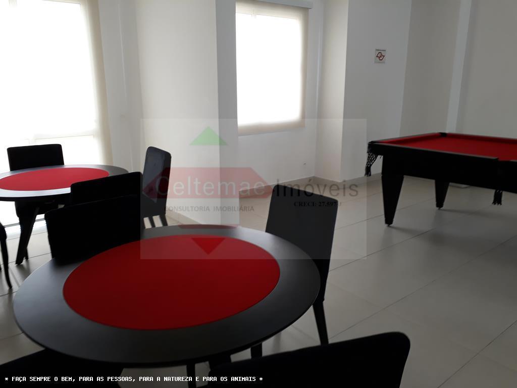 Apartamento à venda com 2 quartos, 65m² - Foto 17