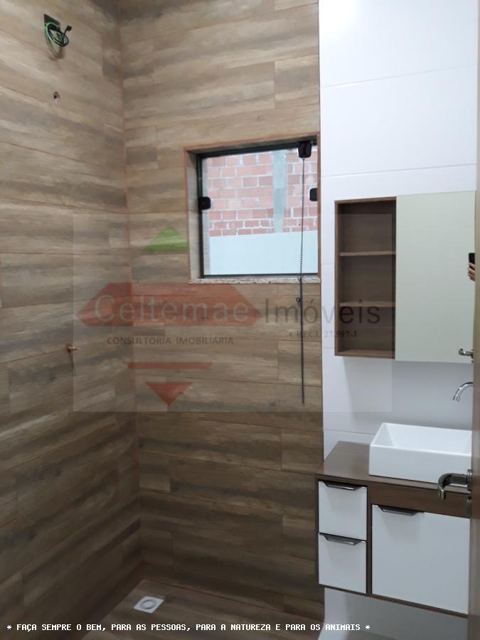 Casa à venda com 2 quartos, 65m² - Foto 6