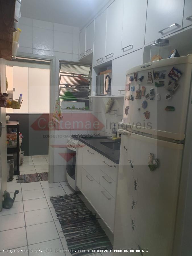 Apartamento à venda com 2 quartos, 68m² - Foto 8