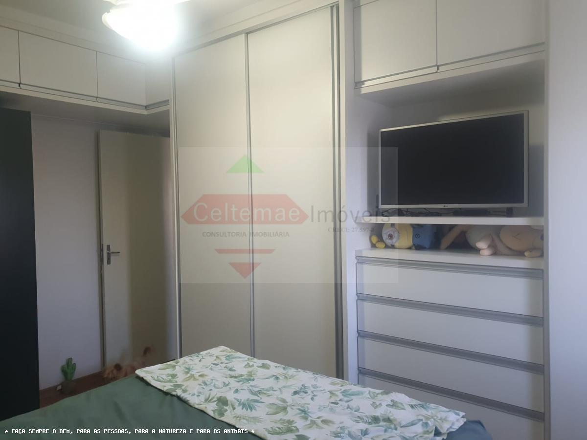 Apartamento à venda com 2 quartos, 68m² - Foto 10