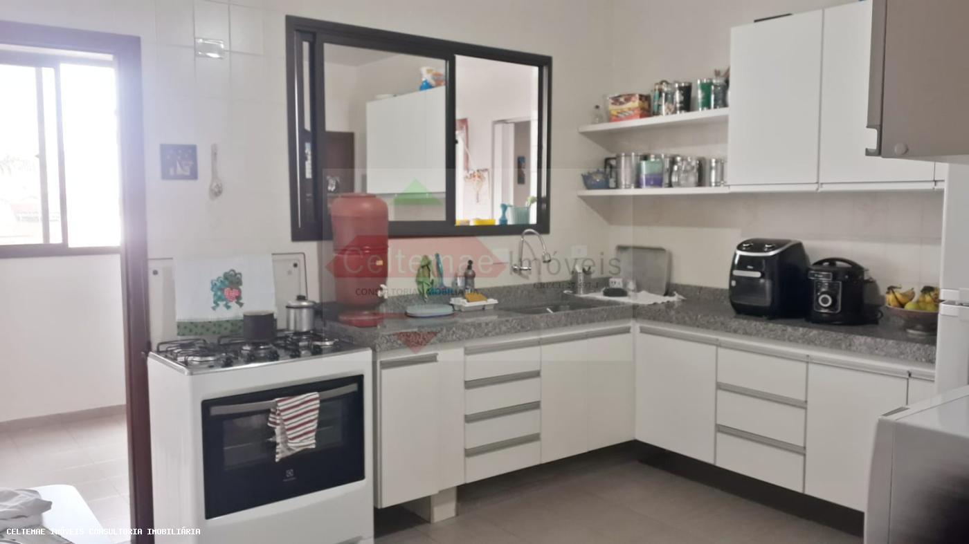 Apartamento à venda com 4 quartos, 139m² - Foto 14