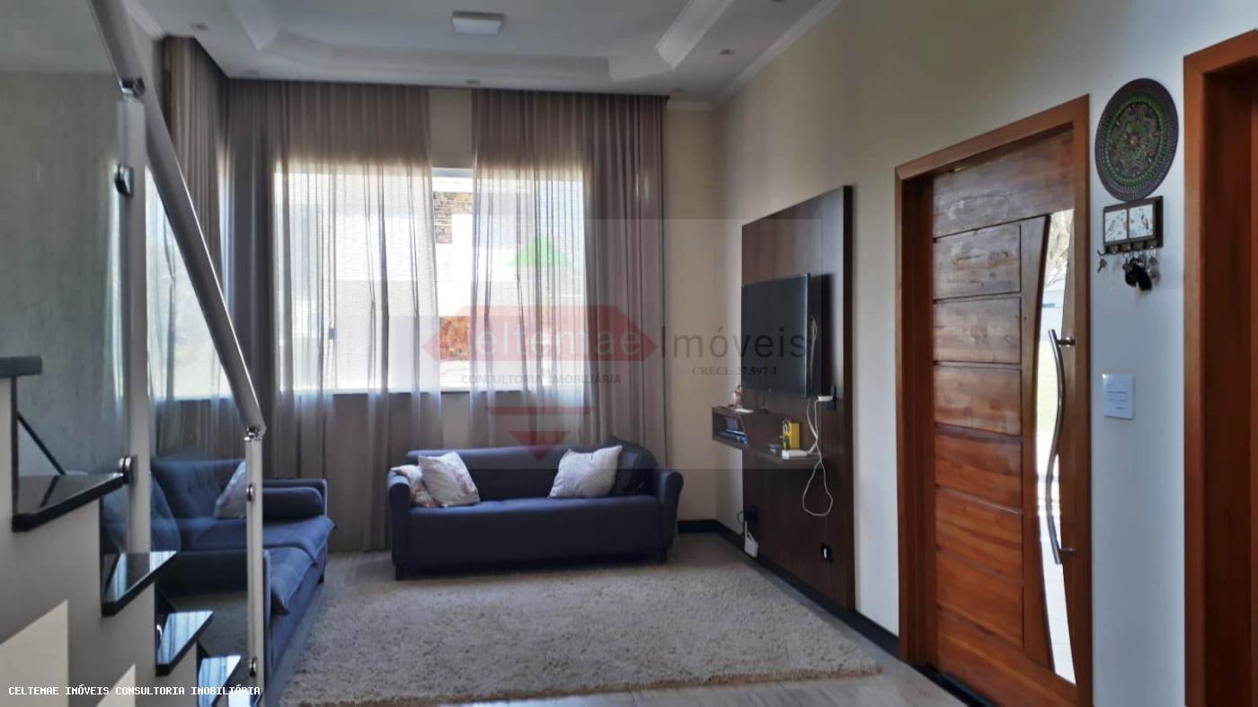 Sobrado à venda com 3 quartos, 264m² - Foto 2