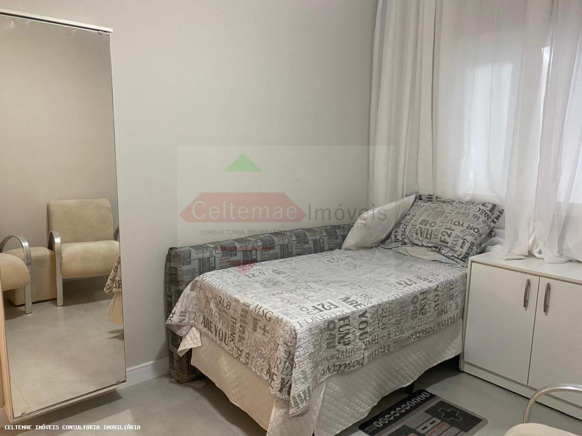 Casa à venda com 3 quartos, 135m² - Foto 5