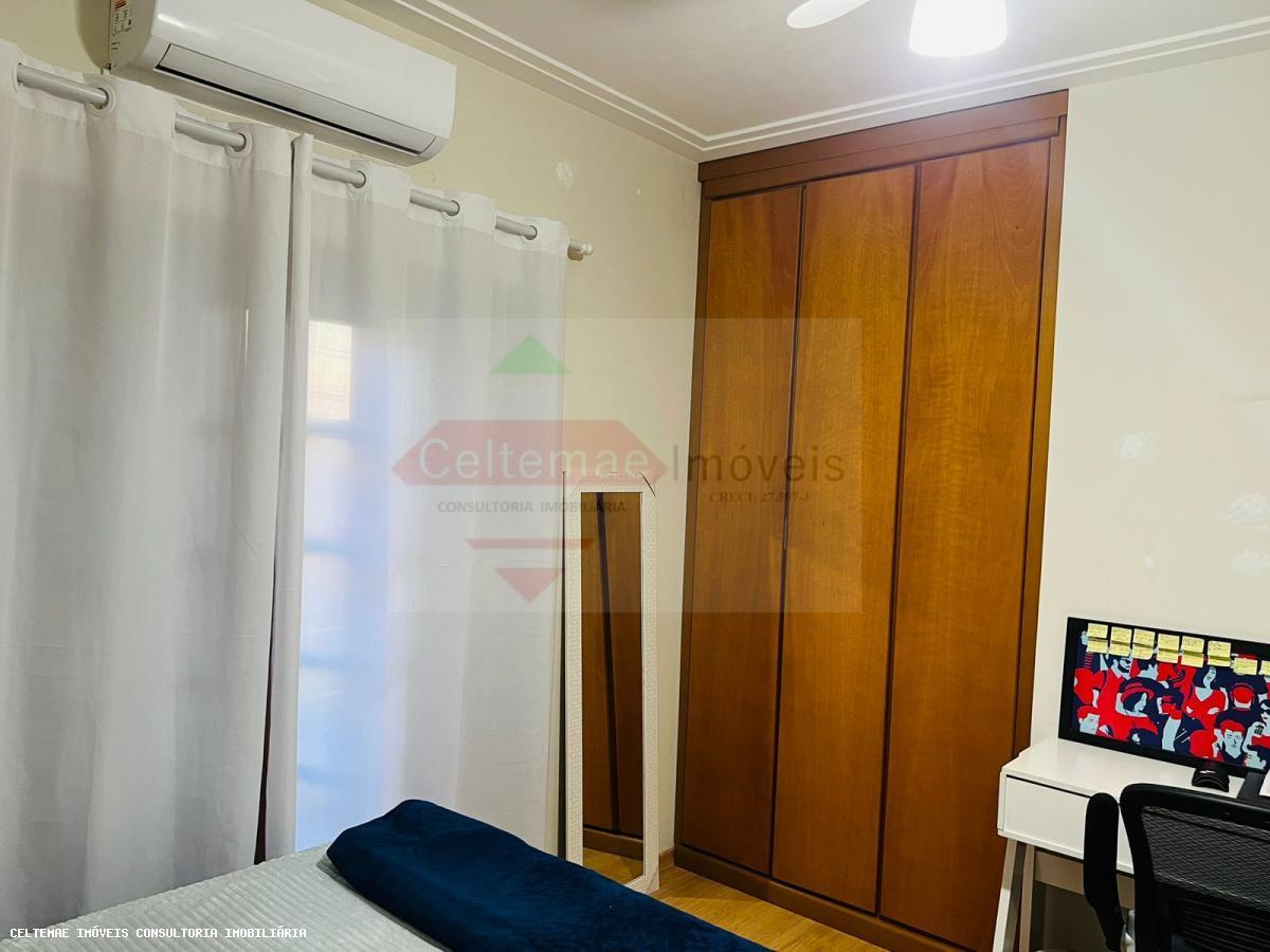 Sobrado à venda com 3 quartos, 253m² - Foto 25