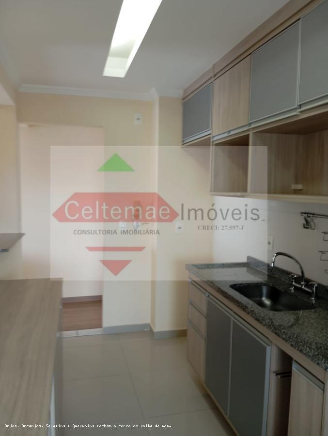 Apartamento à venda com 2 quartos, 65m² - Foto 23