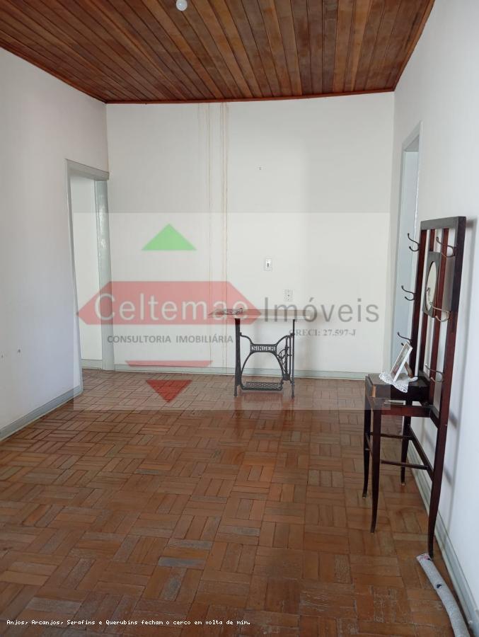 Casa à venda com 2 quartos, 86m² - Foto 4