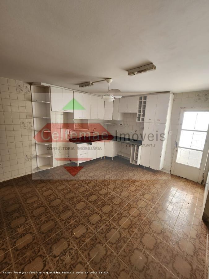 Casa à venda com 3 quartos, 127m² - Foto 11