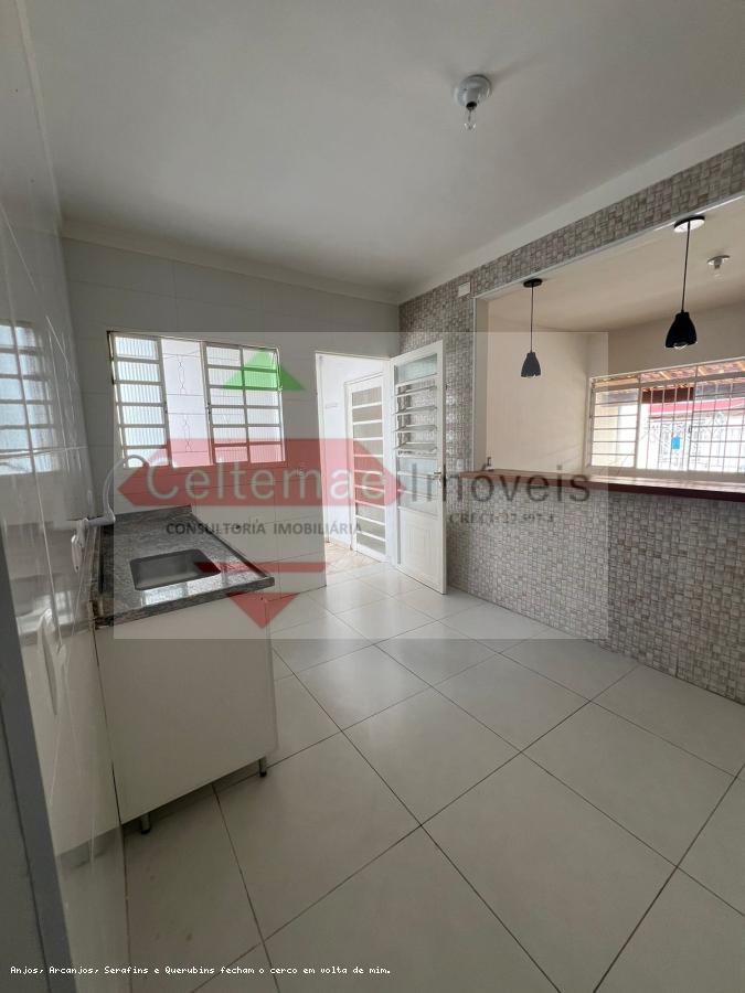 Casa à venda com 3 quartos, 110m² - Foto 6