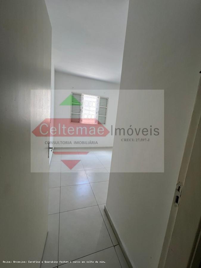 Casa à venda com 3 quartos, 110m² - Foto 13