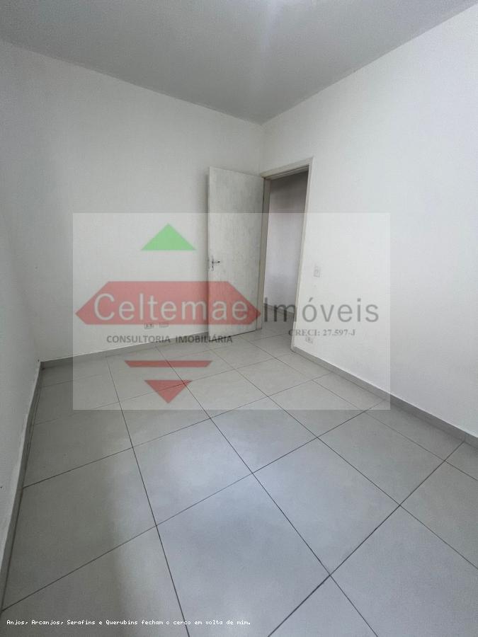 Casa à venda com 3 quartos, 110m² - Foto 11