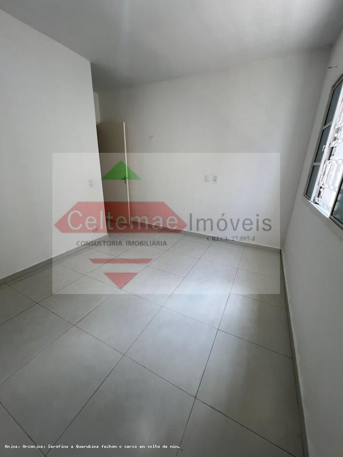 Casa à venda com 3 quartos, 110m² - Foto 14