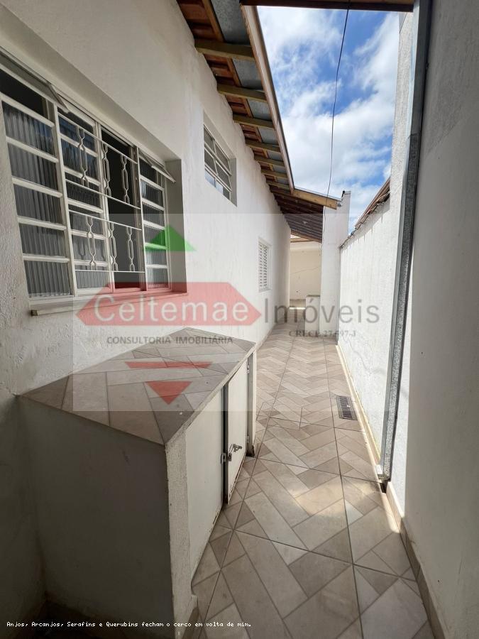 Casa à venda com 3 quartos, 110m² - Foto 16