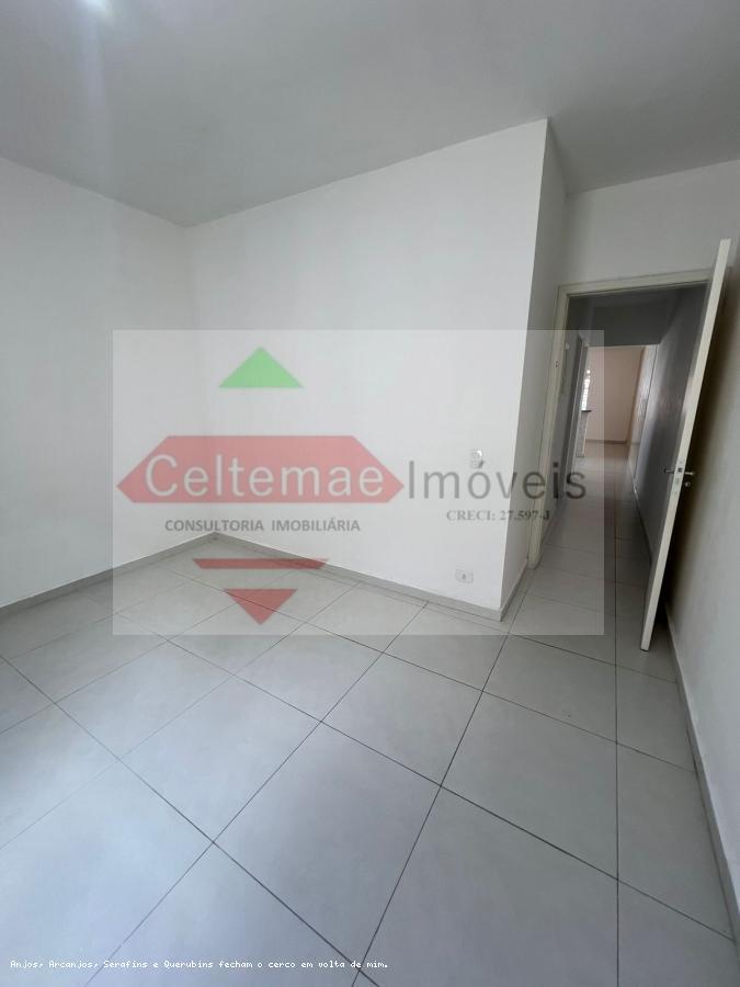 Casa à venda com 3 quartos, 110m² - Foto 15