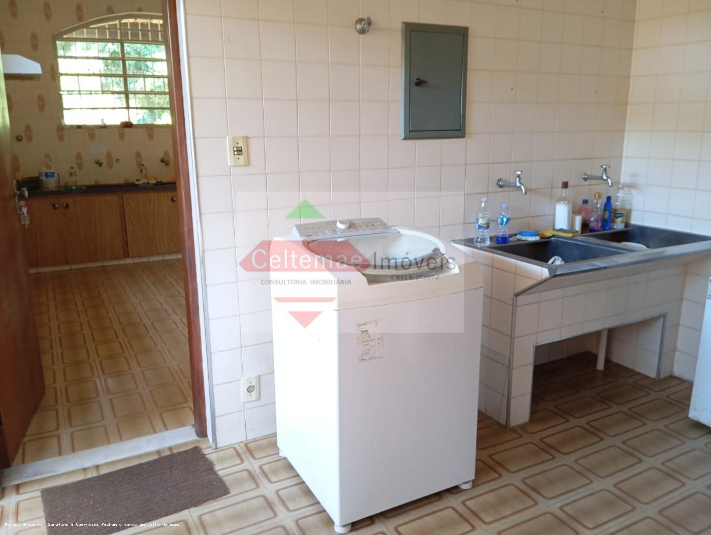 Chácara à venda com 15 quartos, 1121m² - Foto 17