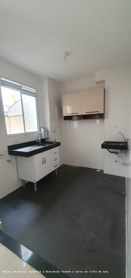 Apartamento à venda com 2 quartos, 40m² - Foto 3