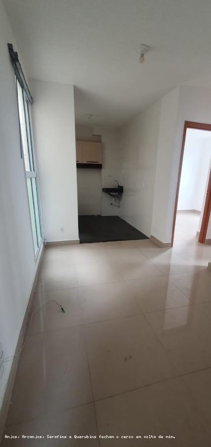 Apartamento à venda com 2 quartos, 40m² - Foto 2